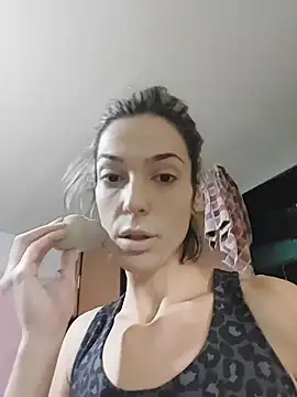 Snapshot of JoLeNe27 chatting on December 2025 04:28:02 AM JoLeNe27 online show from December 2025 04:28:02 AM