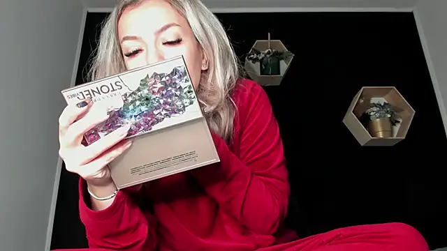 Snapshot of Alesys69 chatting on November 2025 04:22:02 AM Alesys69 online show from November 2025 04:22:02 AM