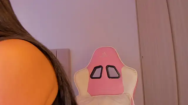 isa bunny online show from October 2025 10:04:01 PM