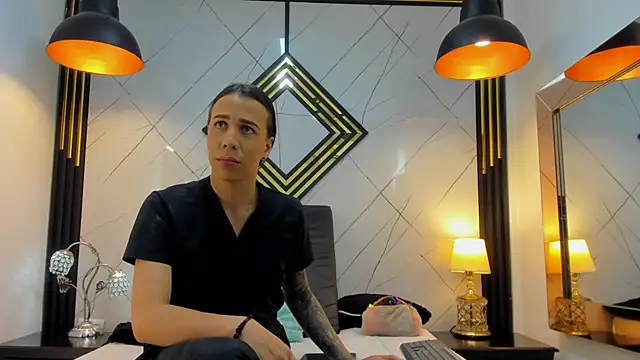 Leisygirl online show from February 2026 03:11:01 AM