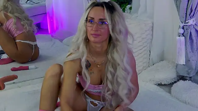 IsabelleEthan online show from January 2026 02:14:01 AM