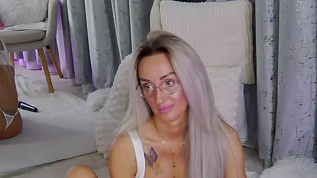 IsabelleEthan online show from March 2026 01:08:01 AM