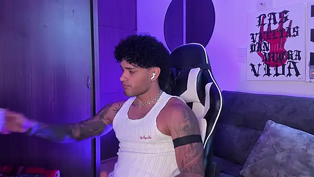 Alessandro Vanni online show from April 2026 01:51:02 PM