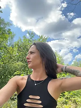 joanaelaa online show from July 2026 01:35:02 PM