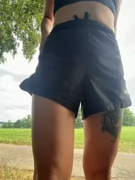 joanaelaa online show from July 2026 03:48:02 PM