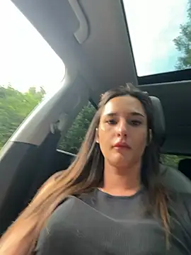 joanaelaa online show from July 2026 05:50:01 PM