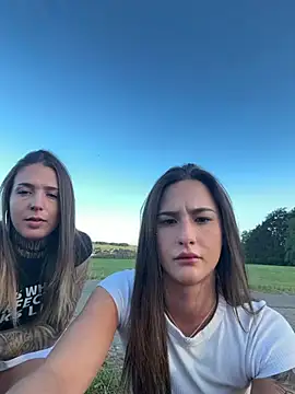 joanaelaa online show from July 2026 06:20:01 PM