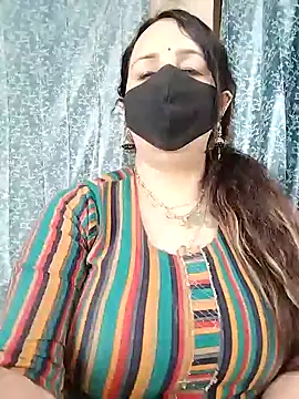 Snapshot of cute-tanvi chatting on January 2025 10:29:02 AM cute-tanvi online show from January 2025 10:29:02 AM