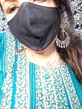 cute-tanvi online show from April 2026 12:44:01 AM