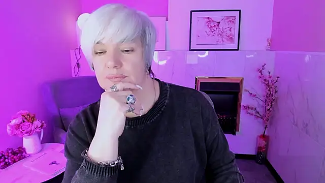 CarmenSoft online show from February 2026 09:02:02 PM