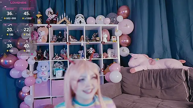 Snapshot of MadnessAlison chatting on March 2025 06:44:02 PM MadnessAlison online show from March 2025 06:44:02 PM