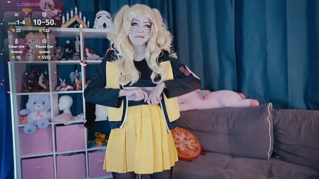 Snapshot of MadnessAlison chatting on March 2025 07:06:02 PM MadnessAlison online show from March 2025 07:06:02 PM