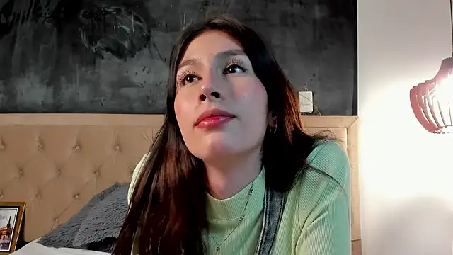 Snapshot of valeria_gonzales_ chatting on February 2025 02:28:02 AM valeria gonzales online show from February 2025 02:28:02 AM