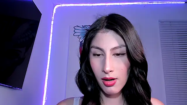 Snapshot of valeria_gonzales_ chatting on March 2025 11:50:02 PM valeria gonzales online show from March 2025 11:50:02 PM