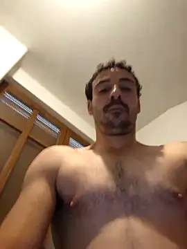 Snapshot of Chiennemale68@xh chatting on May 2026 11:38:01 AM Chiennemale68xh online show from May 2026 11:38:01 AM