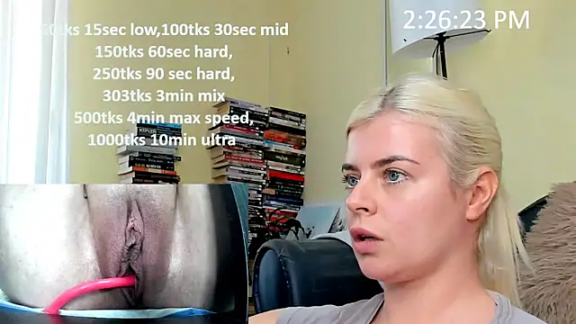 Snapshot of queenofthenighttt chatting on January 2026 01:27:02 PM queenofthenighttt online show from January 2026 01:27:02 PM