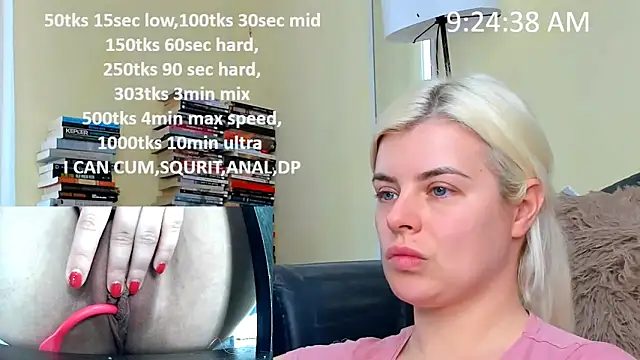 Snapshot of queenofthenighttt chatting on February 2026 08:25:02 AM queenofthenighttt online show from February 2026 08:25:02 AM