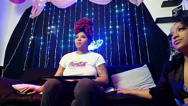 Snapshot of MeleiMarvelous chatting on December 2024 04:31:02 AM MeleiMarvelous online show from December 2024 04:31:02 AM