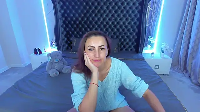 Snapshot of Rebecca_Diamond chatting on November 2025 06:16:02 AM Rebecca Diamond online show from November 2025 06:16:02 AM