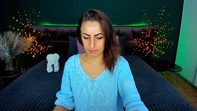 Snapshot of Rebecca_Diamond chatting on November 2025 06:25:02 AM Rebecca Diamond online show from November 2025 06:25:02 AM