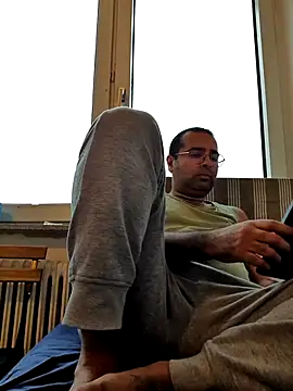 Snapshot of Azad64 chatting on November 2025 02:09:01 PM Azad64 online show from November 2025 02:09:01 PM