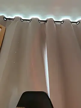 curchez  online show from November 2025 05:11:01 PM