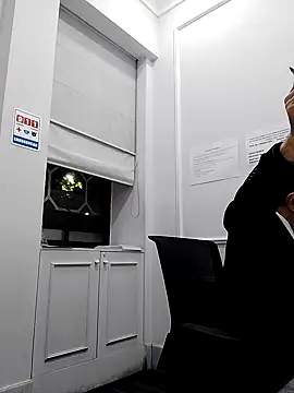 Mansex73 online show from September 2025 07:14:02 AM