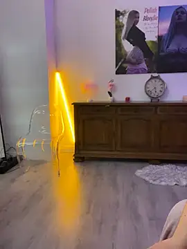 Cute-Alice online show from April 2026 12:32:02 PM