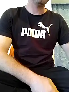 Snapshot of Rolandxxxr chatting on March 2025 07:04:02 AM Rolandxxxr online show from March 2025 07:04:02 AM