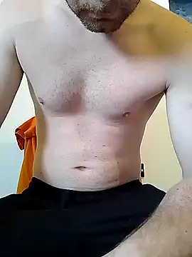 Snapshot of Rolandxxxr chatting on March 2025 07:24:01 AM Rolandxxxr online show from March 2025 07:24:01 AM