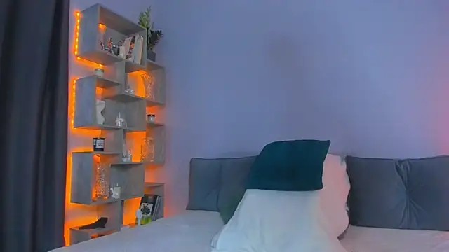 Snapshot of ClockworkLady chatting on June 2026 02:05:02 AM ClockworkLady online show from June 2026 02:05:02 AM