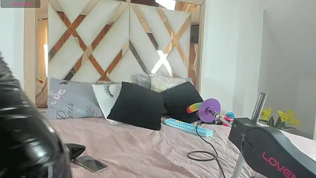 Snapshot of elena_mature chatting on February 2026 07:15:01 PM elena mature online show from February 2026 07:15:01 PM