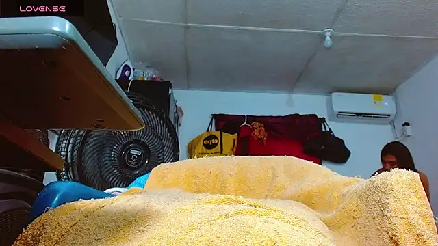 THAKIANYSBIGCOCK online show from October 2025 06:39:02 PM