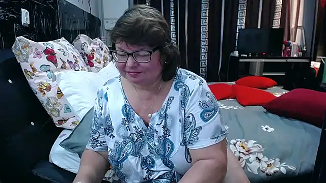 Snapshot of SweetMommaX chatting on April 2026 08:57:02 PM SweetMommaX online show from April 2026 08:57:02 PM