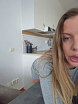 novaforyou1 online show from March 2025 03:16:02 PM