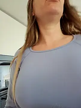 novaforyou1 online show from October 2025 02:03:02 PM