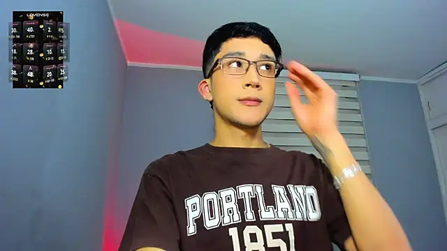 tom Howard online show from November 2025 04:56:01 AM