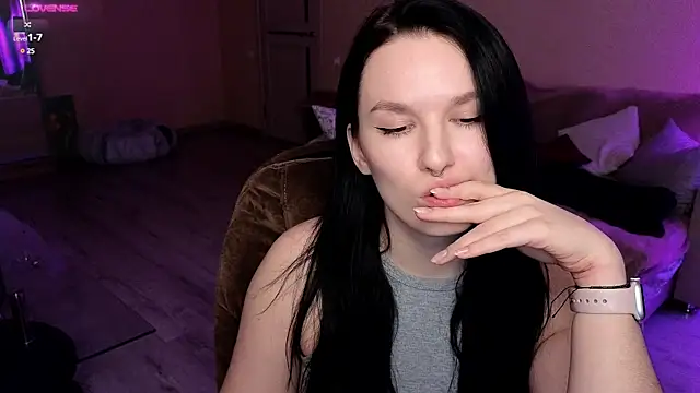 Val lava online show from March 2025 10:20:01 PM