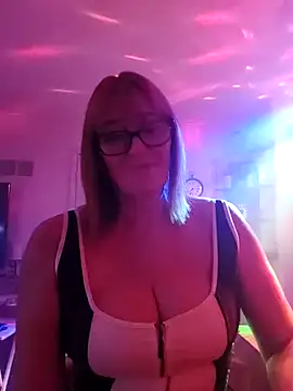 Snapshot of COUPLE4VOYEUR01 chatting on December 2024 07:36:01 PM COUPLE4VOYEUR01 online show from December 2024 07:36:01 PM