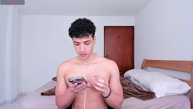 MitchellXD online show from February 2025 03:39:01 PM