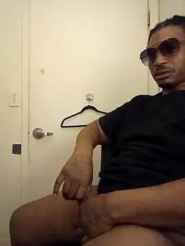 Snapshot of ceezon1 chatting on November 2025 08:58:01 AM ceezon1 online show from November 2025 08:58:01 AM