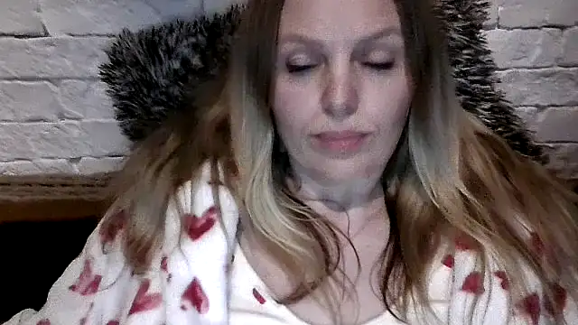 Angel girllovemy online show from February 2026 08:27:01 PM