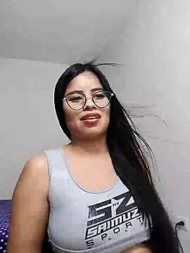 charlotte moineau online show from January 2025 02:22:02 AM