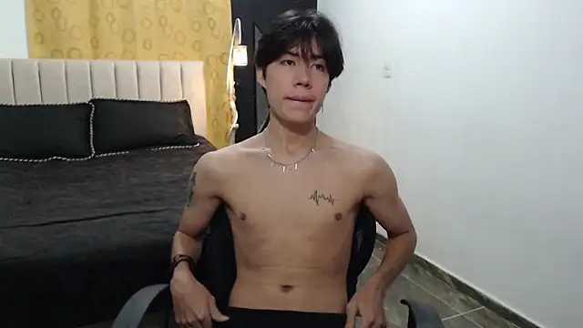 Snapshot of Elio-cam chatting on February 2025 09:21:02 AM Elio-cam online show from February 2025 09:21:02 AM