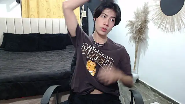 Elio-cam online show from February 2026 01:57:02 AM