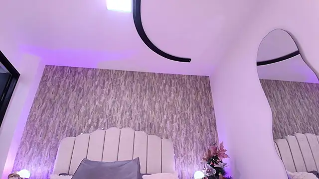 Snapshot of raven_lilith_ chatting on November 2025 03:20:02 AM raven lilith online show from November 2025 03:20:02 AM