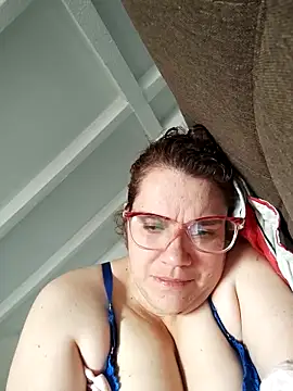 karlythothxh online show from December 2025 05:10:02 PM