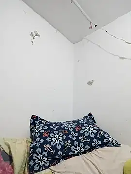 karlythothxh online show from April 2026 08:48:01 AM