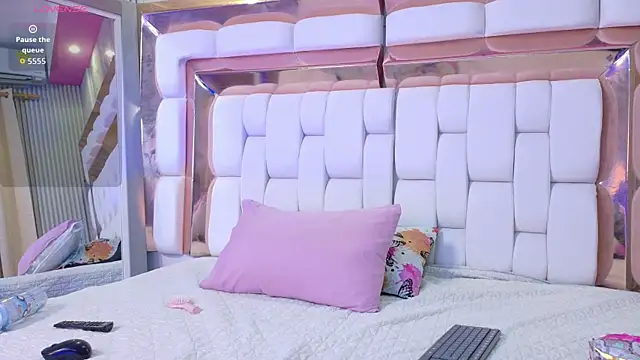 sexysistter online show from February 2026 12:13:02 PM