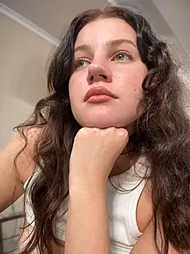 Snapshot of likaxxx chatting on December 2024 11:43:02 PM likaxxx online show from December 2024 11:43:02 PM